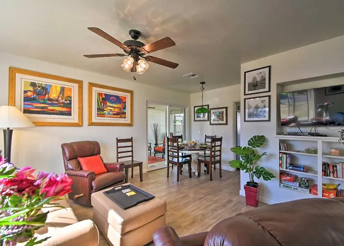 Holiday home Pet-friendly Home: Breezeway & Fenced Yard