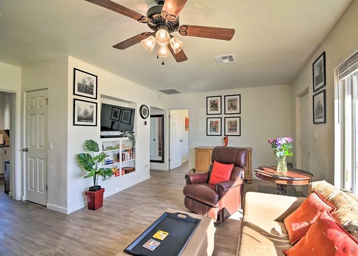 Holiday home Pet-friendly Home: Breezeway & Fenced Yard *