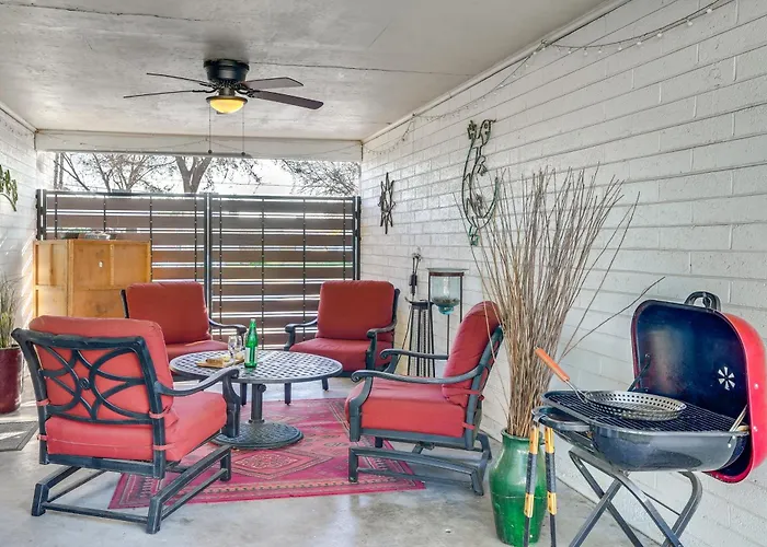 Holiday home Pet-friendly Home: Breezeway & Fenced Yard *